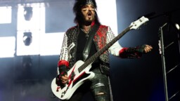 Nikki Sixxillä on huonoja uutisia kaikille uutta Mötley Crüe -albumia odottaville – ”En usko enää pitkäsoittoihin”