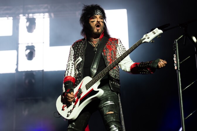 Nikki Sixxillä on huonoja uutisia kaikille uutta Mötley Crüe -albumia odottaville – ”En usko enää pitkäsoittoihin”