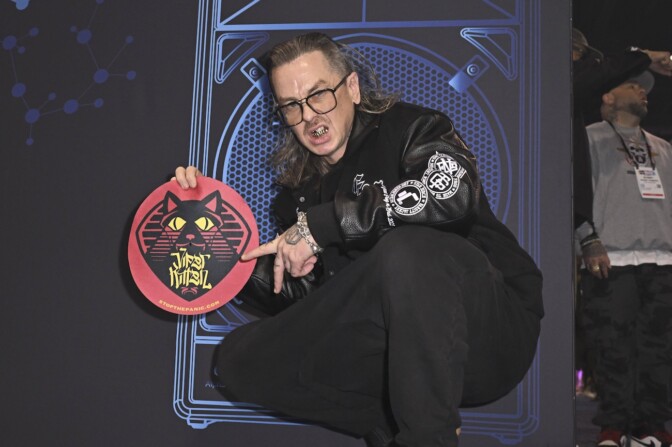 TMZ uutisoi Sid Wilsonin saaneen potkut Slipknotista – kitaristi kommentoi