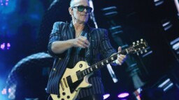 Def Leppard -kitaristi Vivian Campbellin syöpä on uusiutunut – ”Jatkan hoitoja sen kurissa pitämiseksi”