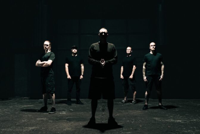 Ensinäyttö: Muun muassa Stam1na- ja Wolfheart-kytkyinen Hyljätyt esittelee tulevaa levyään kahden oton musiikkivideolla
