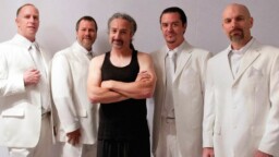 Kaikki ei ole hyvin Faith No More -leirissä – Mike Pattonista sanotaan nyt suorat sanat